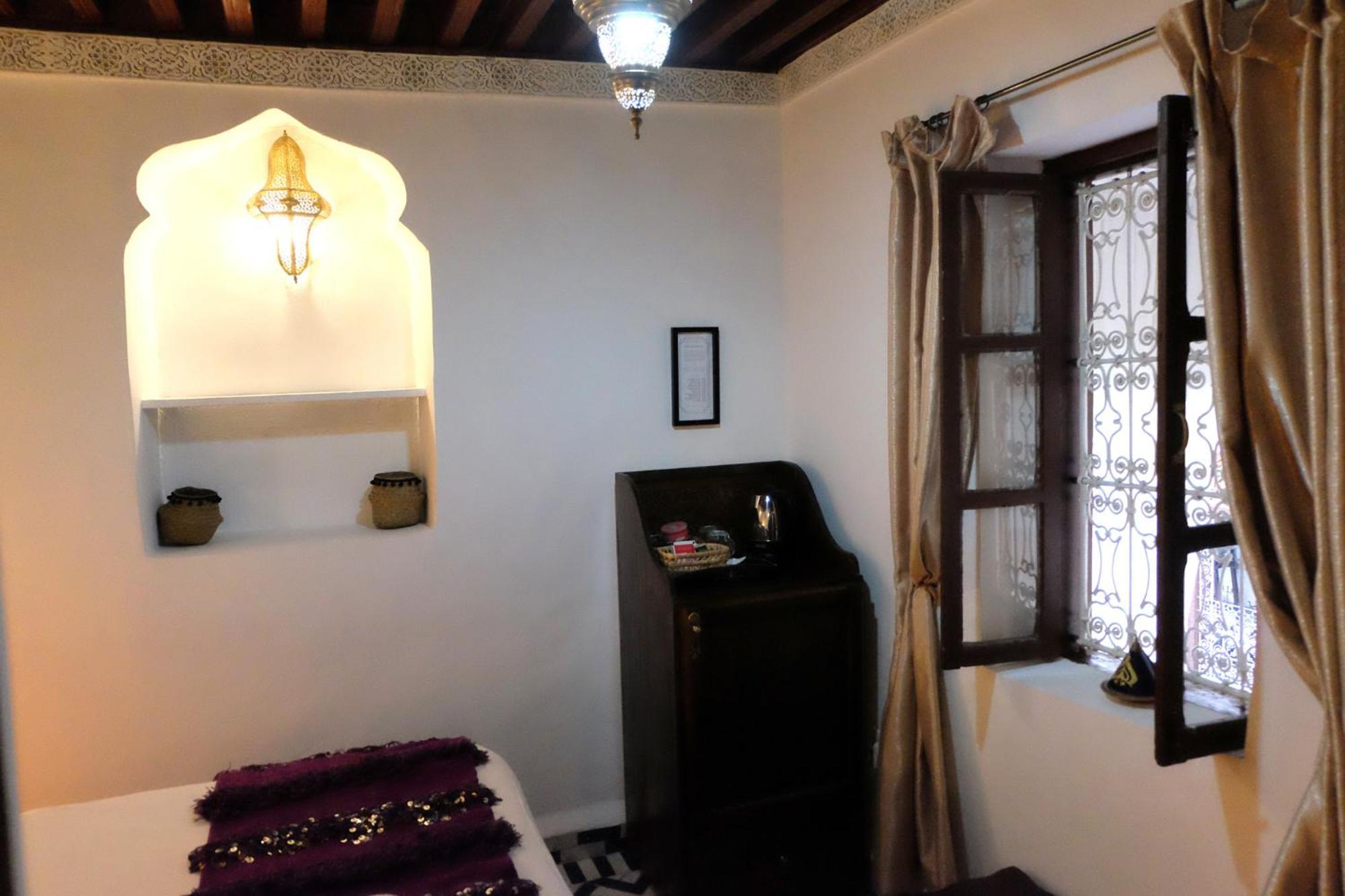 Riad Alassala Fes Hotel Стая снимка